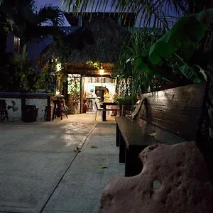 rancho-tranquilo.tulum-hotels.net/